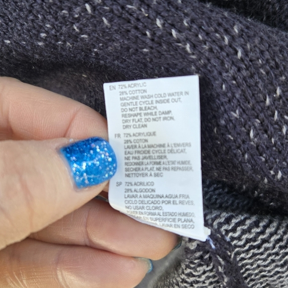 Hedge Pullover Hooded Sweater - Picture 9 of 10